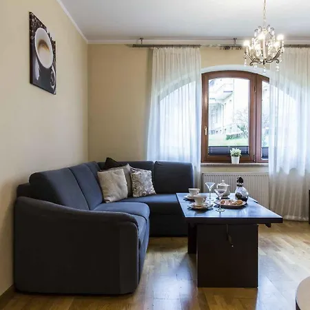 Famixdom Cicha Woda *