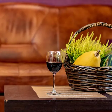 Famixdom Cicha Woda *